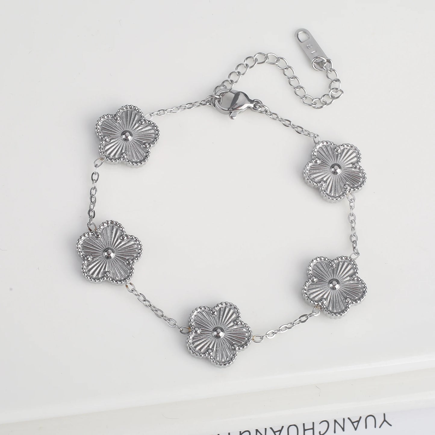 Hot Sale Stainless Steel Clover Bracelet Classic Jewelry