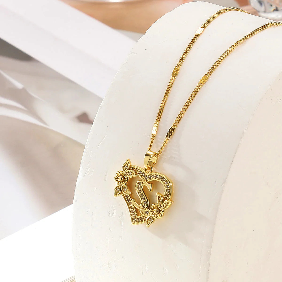 Heart Initial Letter Necklaces Gold Color Stainless Steel Chain A-Z Alphabet