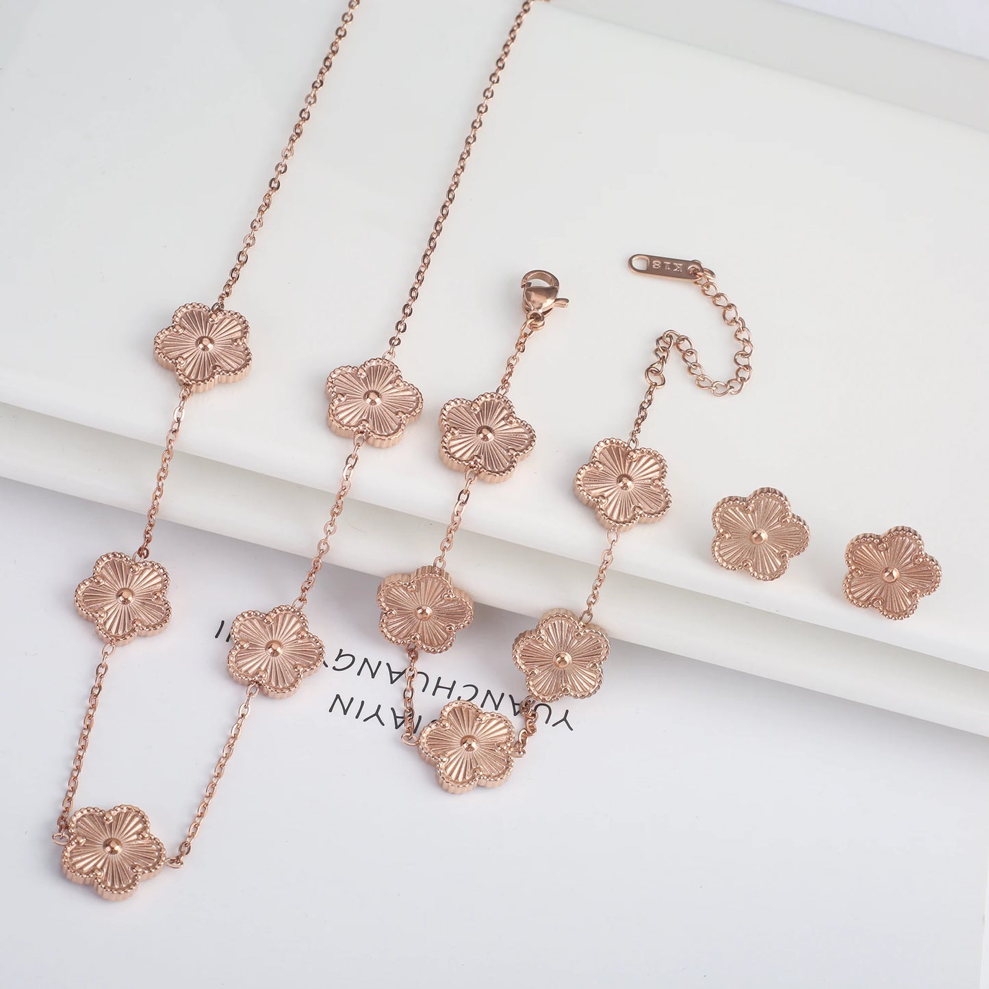 Hot Sale Stainless Steel Clover Bracelet Classic Jewelry