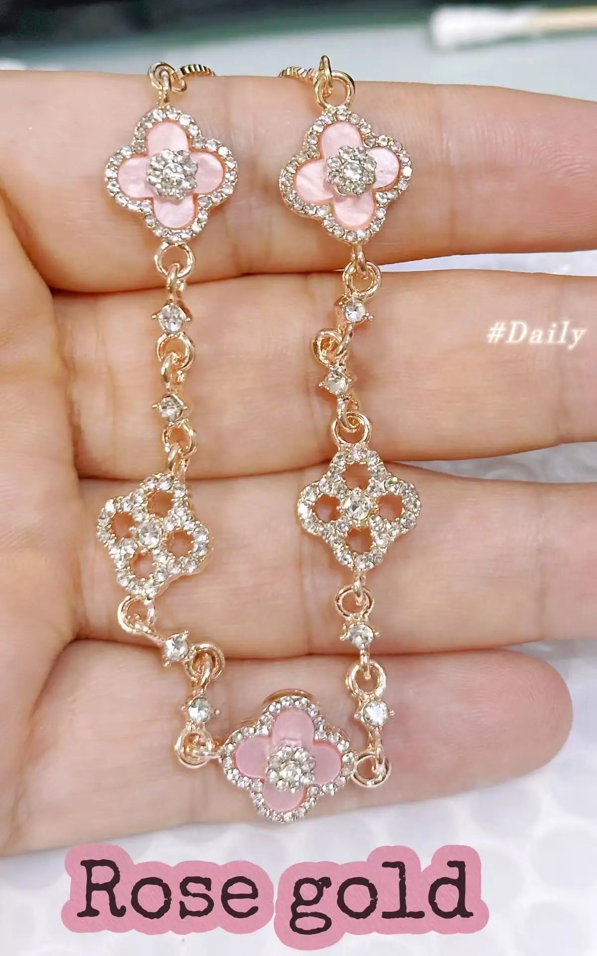 Pink Mother-of-Pearl Four-Leaf Clover Bracelet