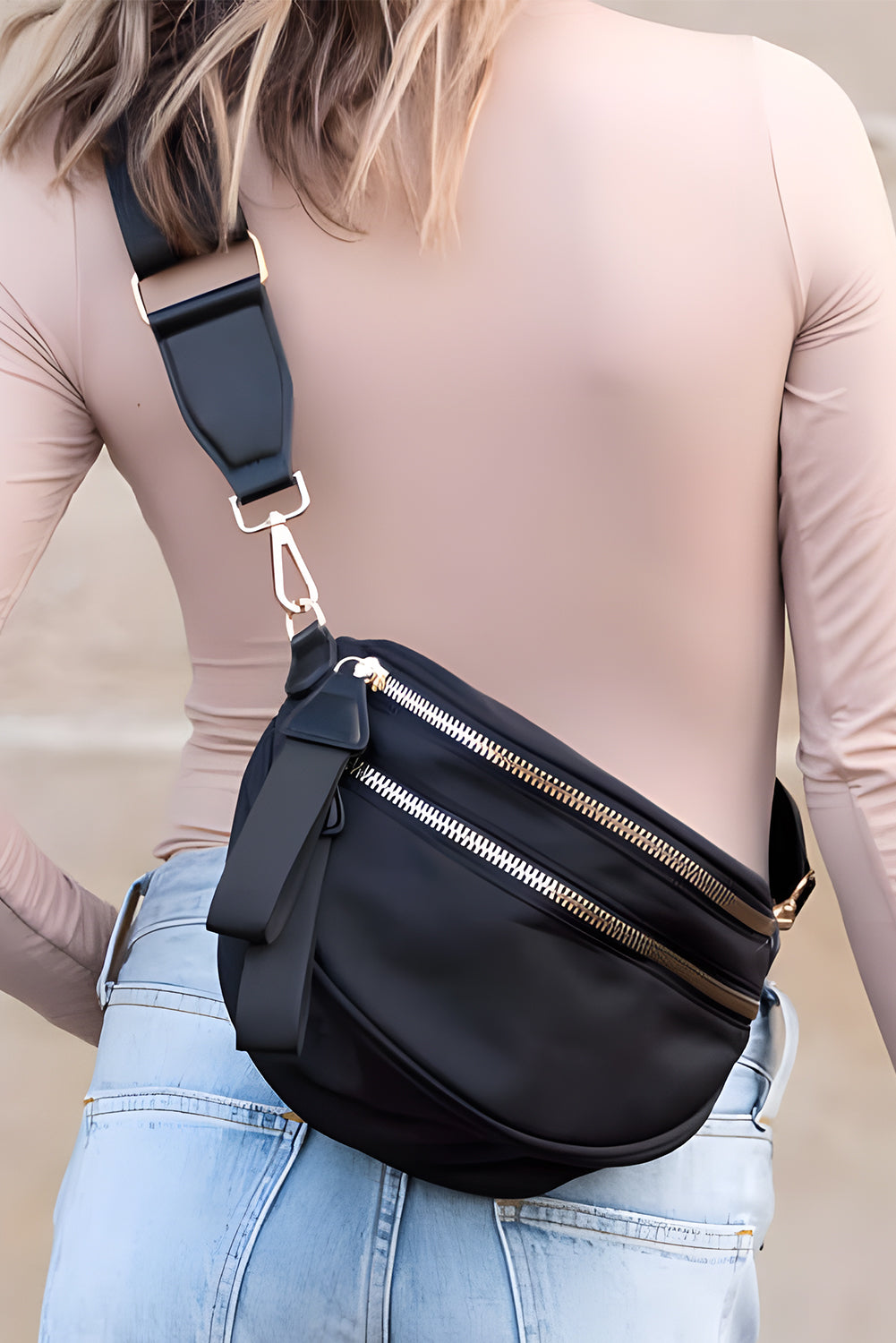 Black Wide Strap Zipper Crossbody Bag